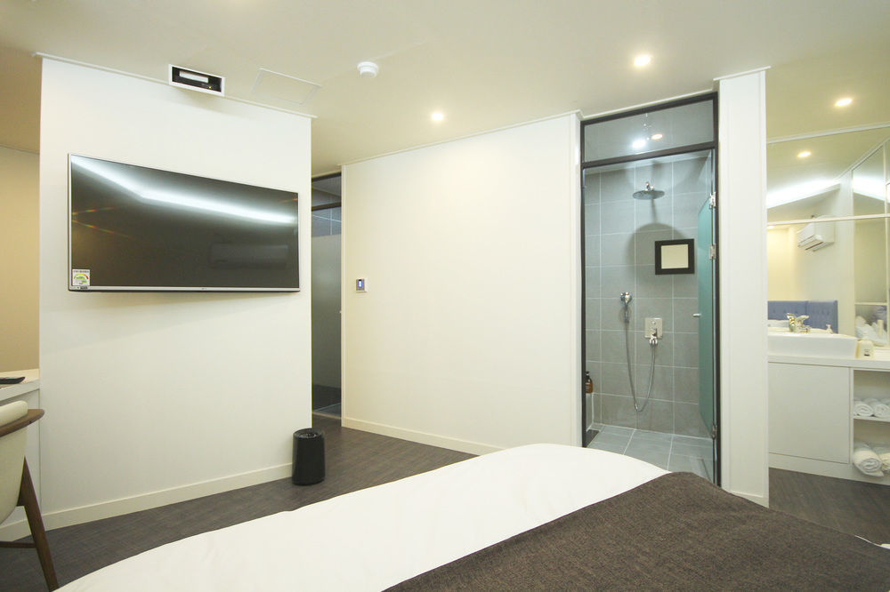 Haru Hotel Gimhae Extérieur photo