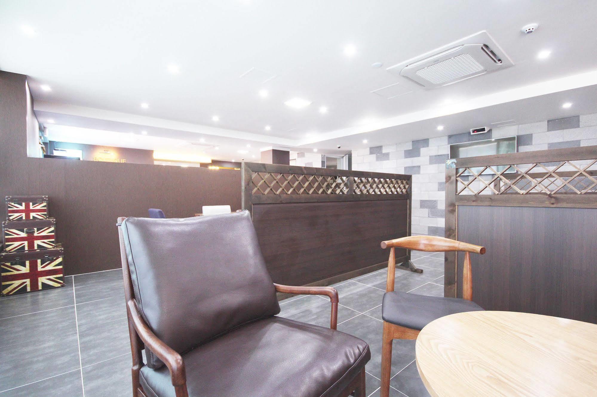 Haru Hotel Gimhae Extérieur photo