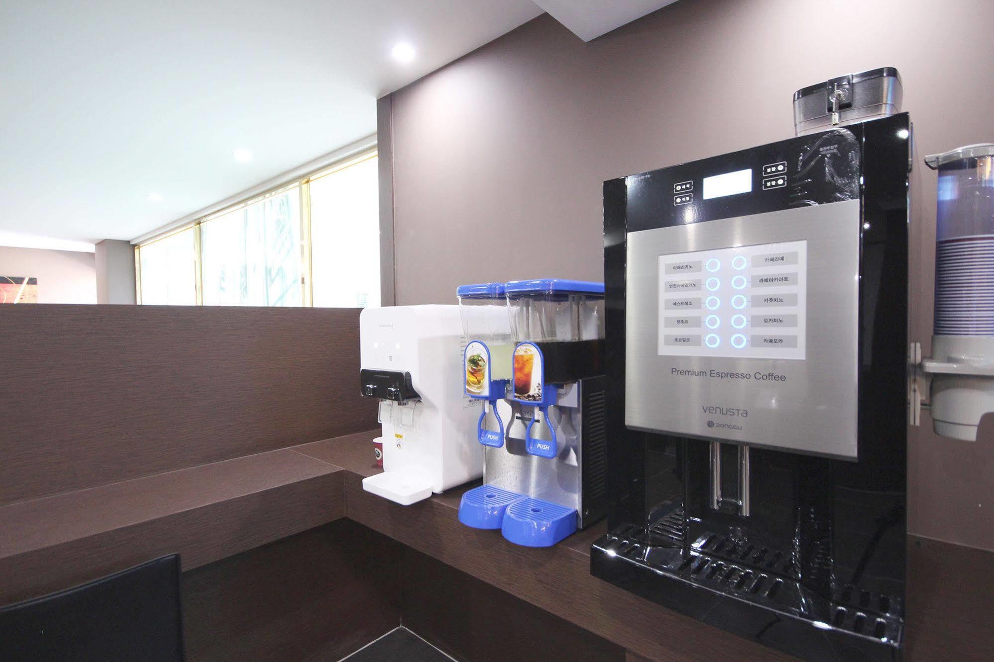 Haru Hotel Gimhae Extérieur photo