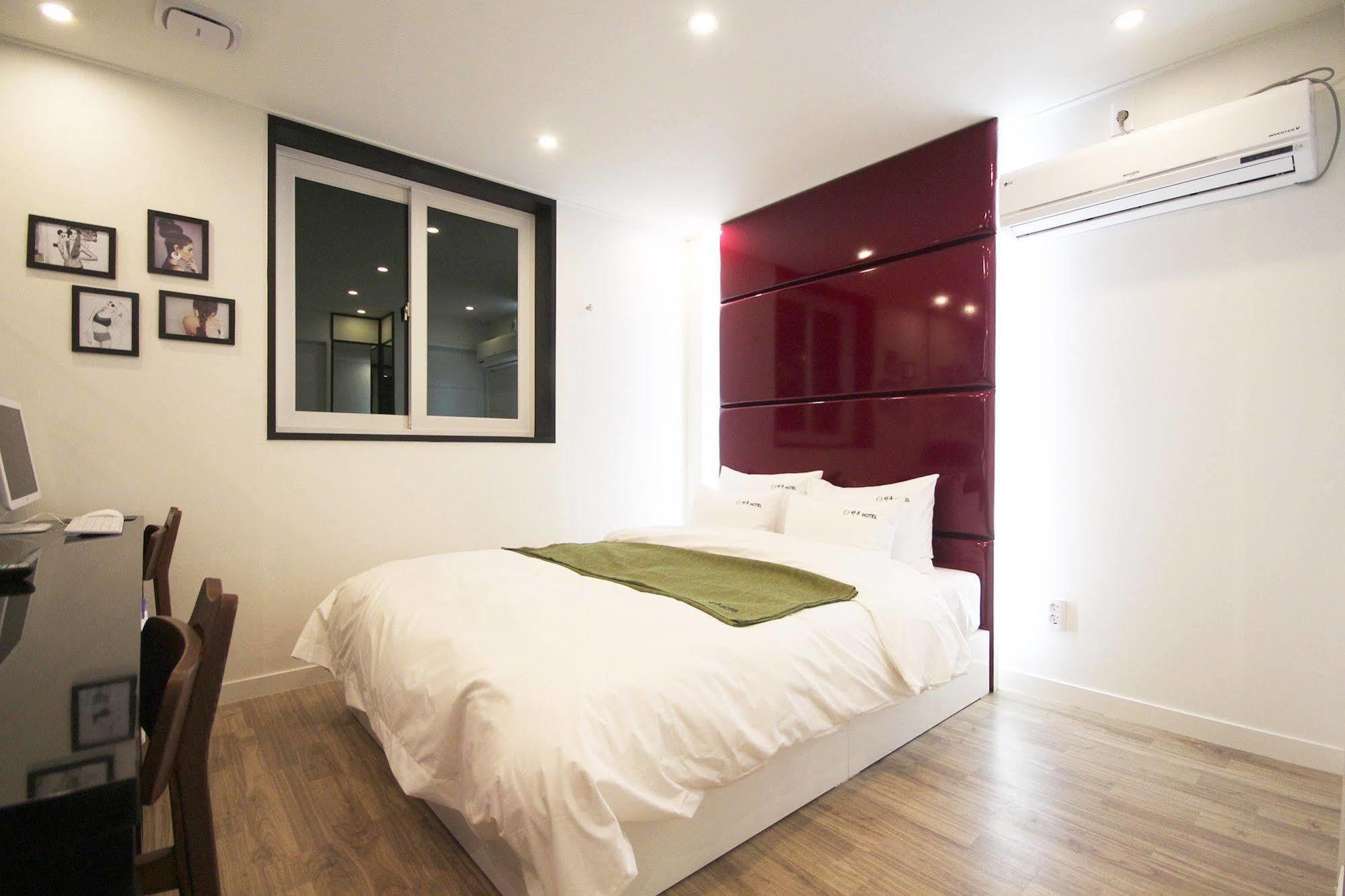 Haru Hotel Gimhae Extérieur photo