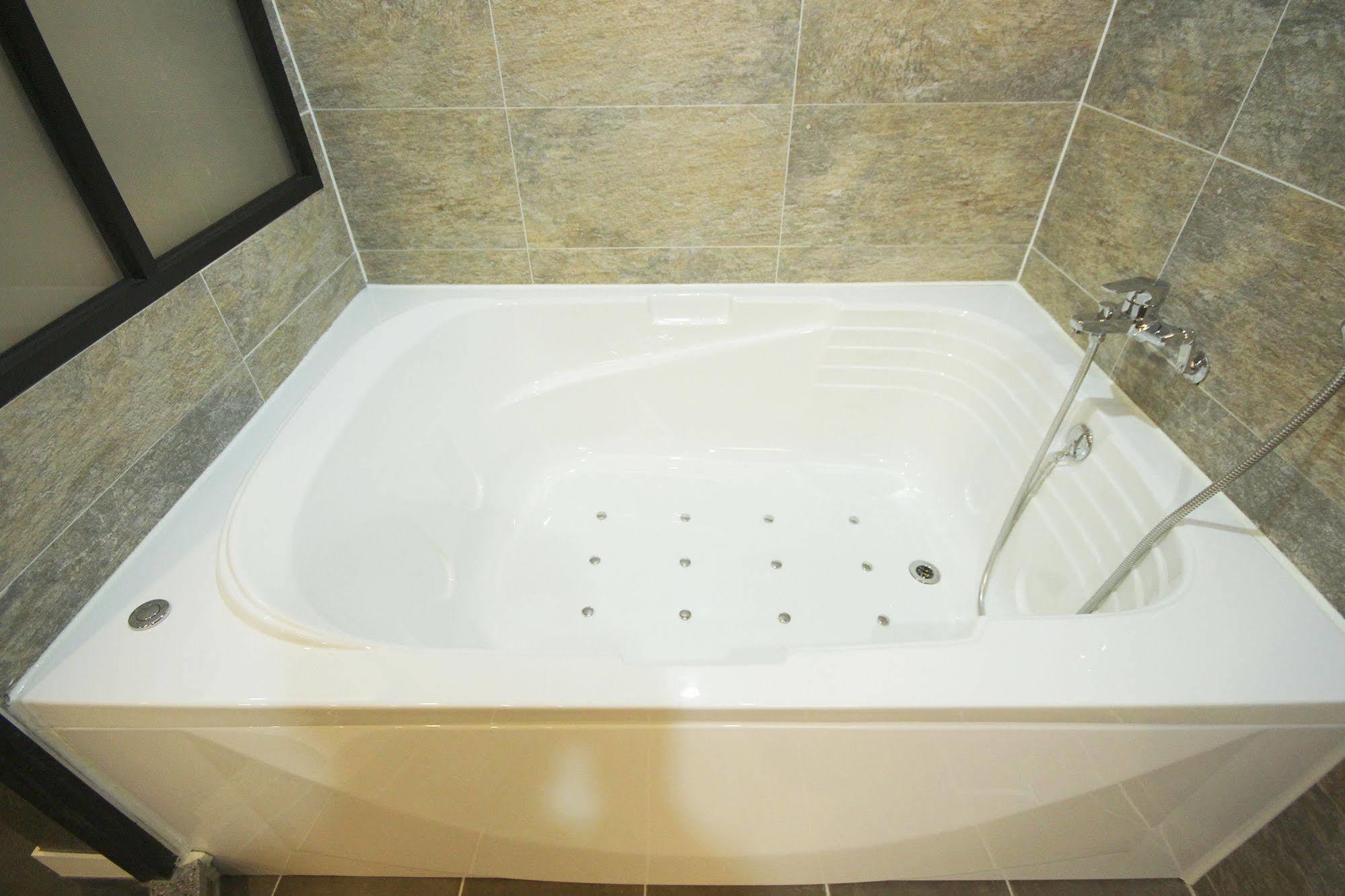Haru Hotel Gimhae Extérieur photo